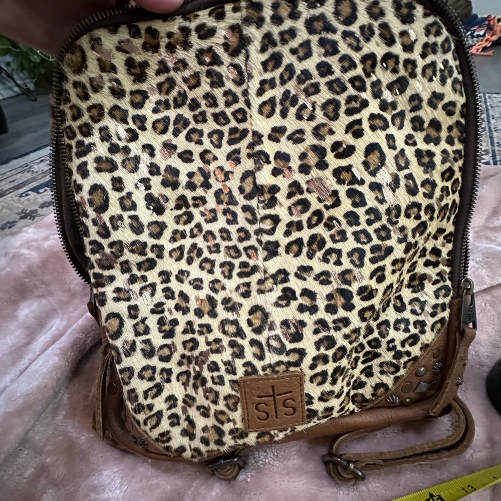 Leopard Print Crossbody Bag in Tan and Brown STS Ranchwear- look at inside
